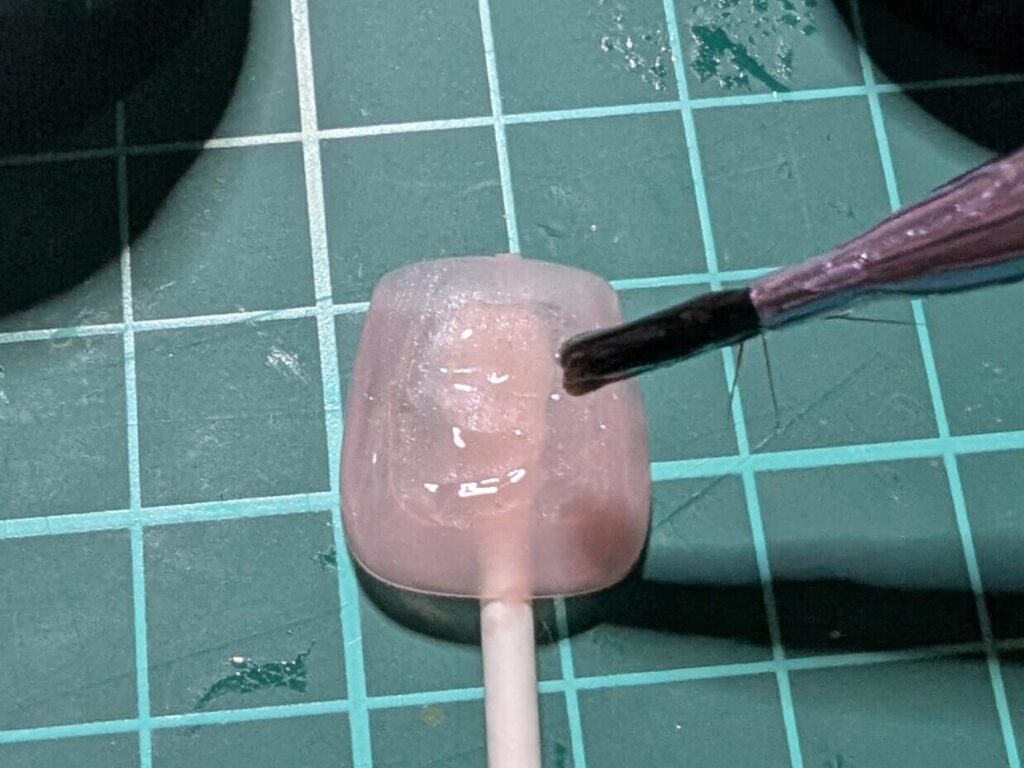 パーツをのせるところにアイシングジェル